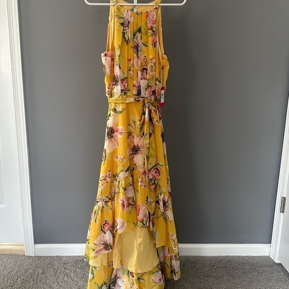 Vince Camuto Floral Dress - Picture 4 of 17